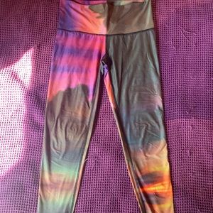 Teeki yoga leggings- medium